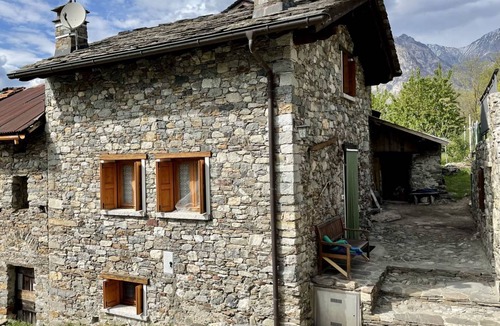 Verceia Other | 80 m² Accommodation ∙ 1 bedroom ∙ 3 guests