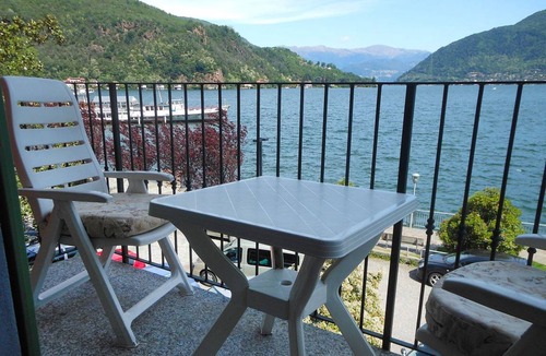 Porto Ceresio Apartment | 80 m² Apartment ∙ 2 bedrooms ∙ 3 guests