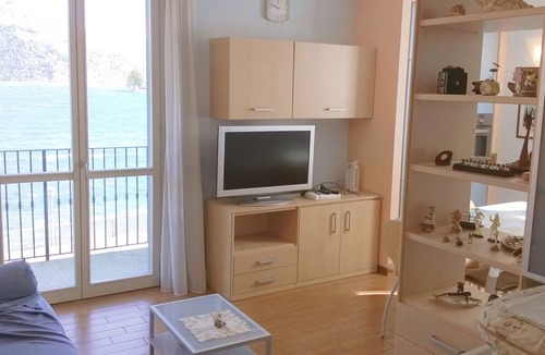 Porto Ceresio Apartment | 80 m² Apartment ∙ 2 bedrooms ∙ 3 guests