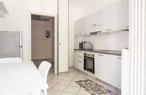 Centro Direzionale Apartment | 85 m² Apartment ∙ 1 bedroom ∙ 5 guests