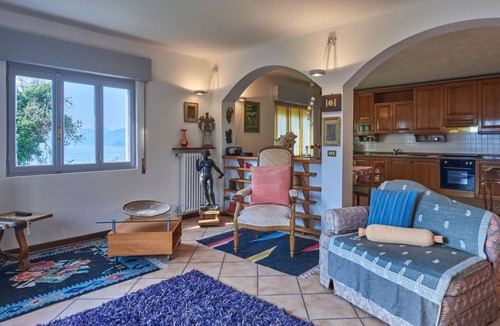 Santa Maria - Rezzonico Apartment | 85 m² Apartment ∙ 2 bedrooms ∙ 4 guests