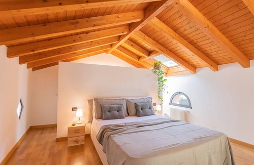 Como Apartment | 90 m² Apartment ∙ 1 bedroom ∙ 4 guests