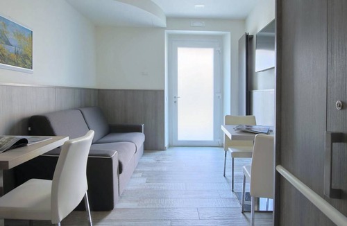 San Fermo della Battaglia Apartment | 90 m² Apartment ∙ 3 bedrooms ∙ 5 guests