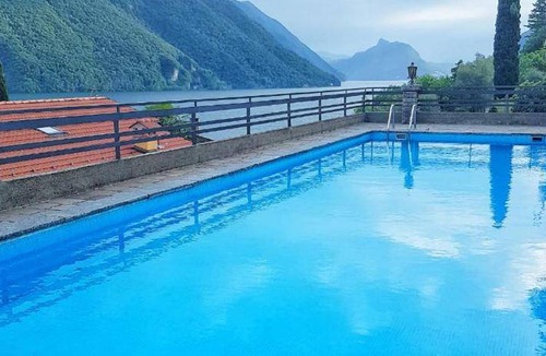Cressogno House | 90 m² House ∙ 2 bedrooms ∙ 6 guests