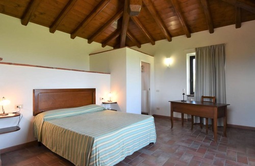 Castana House | 90 m² House ∙ 2 bedrooms ∙ 4 guests