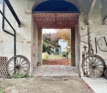 San Zenone Al Po Villa | 900 m² Villa ∙ 4 bedrooms ∙ 9 guests