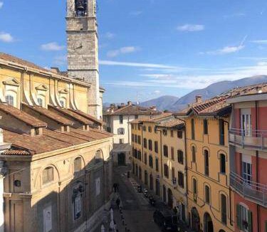 Alzano Lombardo Bed & Breakfast | 95 m² Bed and breakfast ∙ 5 guests