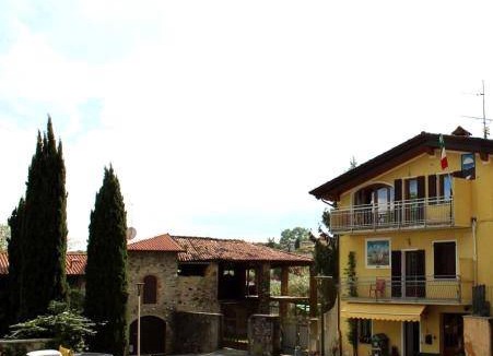Polpenazze del Garda Apartment | 95 m² Apartment ∙ 3 bedrooms ∙ 8 guests