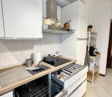 Vanzago Apartment | 98 m² Apartment ∙ 2 bedrooms ∙ 6 guests