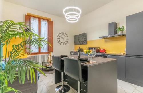 Crescenzago Apartment | A 3 min dalla Metro - Silenzio e Relax - Marble Noir