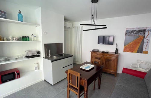 Lovere Apartment | A few steps from the lake, apartment with terrace in the heart of Lovere