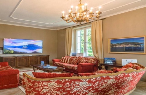 Ca' Bianca House | A JEWEL PLACE TO STAY WITH VIEWS OVER THE LAKE FACING MENAGGIO