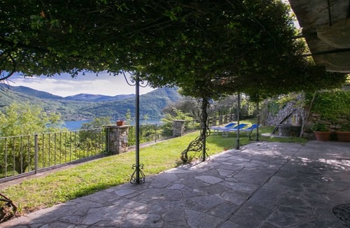 Fiumelatte Villa | A THREE-STORY VILLA OVERLOOKING THE VEZIO CASTLE &LAKE LUGANO,ITALIAN SIDE