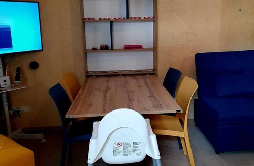 Incudine Bed & Breakfast | Accogliente Bilocale Colorato in Montagna a 10 Minuti Dalle Piste da sci