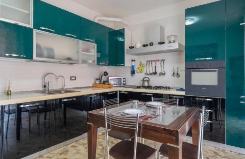 Cinisello Balsamo Apartment | Accogliente Trilocale tra Monza e Milano