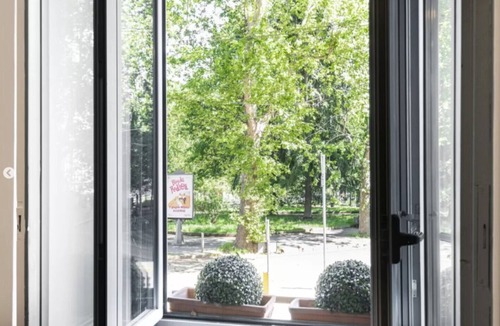 Washington Apartment | Acquileia - Stylish loft steps from Corso Magenta