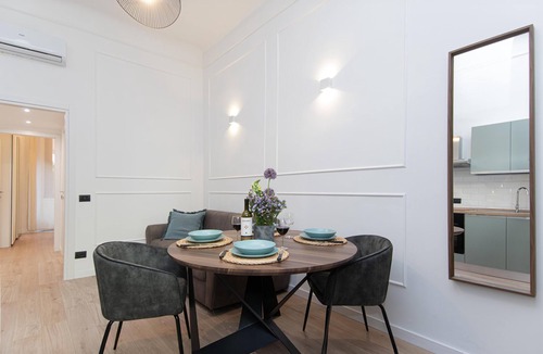Porta Romana Apartment | Aeneas House [P.ta Romana-Duomo] M3. Relax Apt in the heart of Milan 6 min to Duomo
