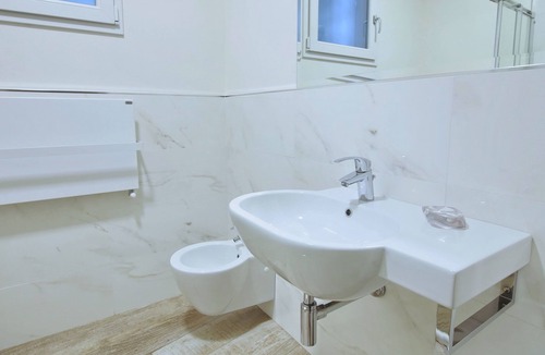 San Fermo della Battaglia House | Affittacamere Brenna