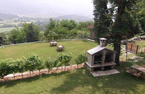 Prati Meriggi Apartment | Agriturismo Ai Ronchi