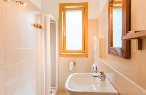 Galbiate Other | Agriturismo Prisma: Single Room with Private Bathroom