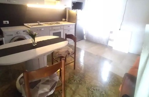 Induno Olona Apartment | Al centro dei laghi Lombardi - 3 Ospiti