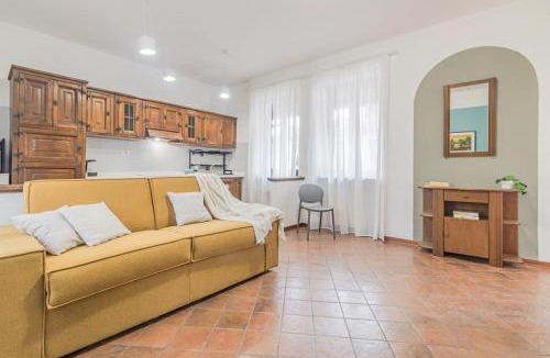 Lainate Apartment | Al Civico 11, elegante e silenziosa, nel pieno Centro di Lainate, comodo per Rho Fiera Milano
