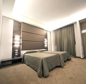 Turate Hotel | Albergo Dei Laghi