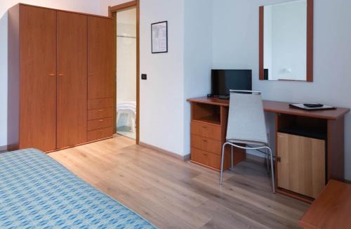 Sale Marasino Hotel | Albergo Ristorante Orazio