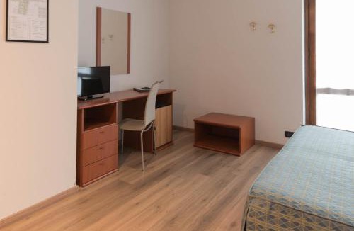 Sale Marasino Hotel | Albergo Ristorante Orazio