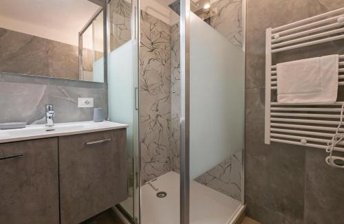 Valdisotto Apartment | Alpine Retreat Bormio - With WIFI and Smart Tv