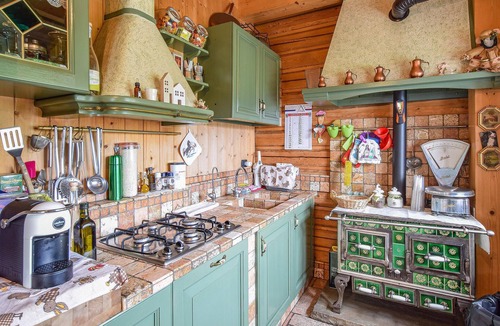 Borno Apartment | Amazing apartment in Borno with kitchen