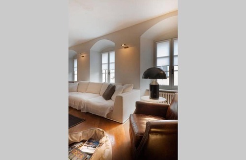Como City Centre Apartment | Amazing downtown property in Como, Pat Home