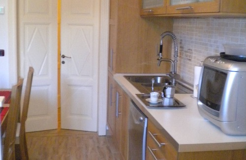 Santa Maria - Rezzonico Apartment | Amazing & New Apartment On Castle Square - Lake View & Internet WI-FI free