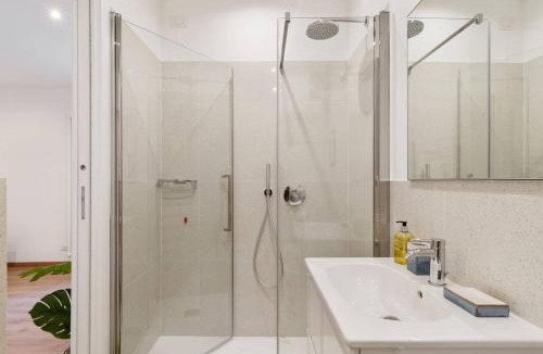 Tricolore Apartment | Amazing studio with botanic touch in the Center