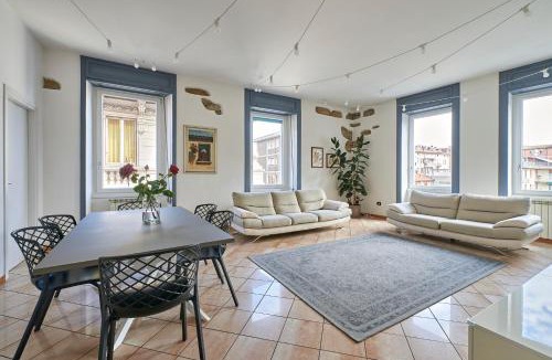 Stazione Apartment | Anna Home Bergamo Deluxe Apartment