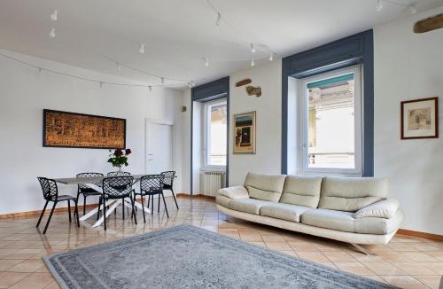 Stazione Apartment | Anna Home Bergamo Deluxe Apartment