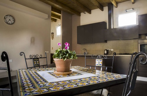 Porta Romana Apartment | Antico Borgo 68sqm Apartment