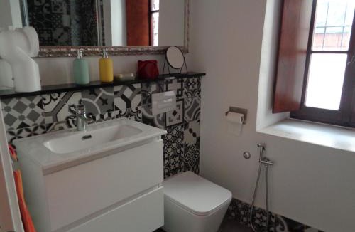 Ispra Apartment | Antico Glicine
