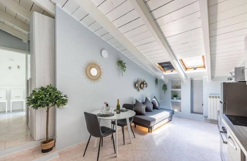 Affori House | "Anturio" 15 min from the Duomo with parking