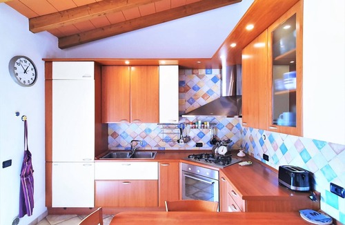 Montegrino Valtravaglia Apartment | Apartment in Bosco with Scenic Terrace