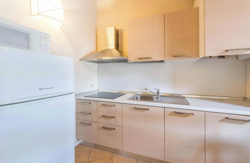 San Felice del Benaco Apartment | Apartment 'Antica Torre Virgilio' with Mountain View, Wi-Fi and Air Conditioning