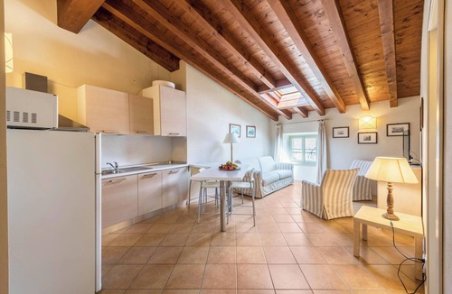 San Felice del Benaco Apartment | Apartment 'Antica Torre Virgilio' with Mountain View, Wi-Fi and Air Conditioning