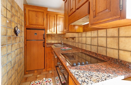 Isolaccia Ski Chalet | Apartment '3' with Mountain View, Shared Garden and Wi-Fi