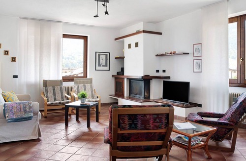 Malonno Apartment | Apartment "Acero Rosso" with Mountain View, Private Terraces & Wi-Fi
