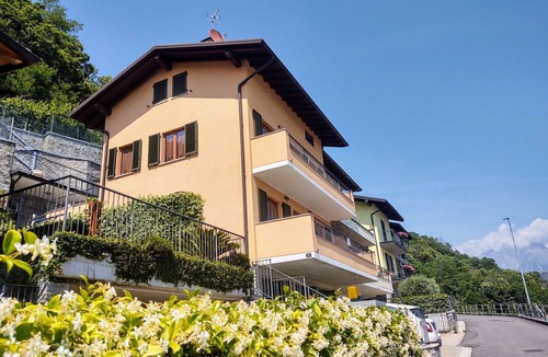 Aurogna Apartment | Apartment Alba by Interhome