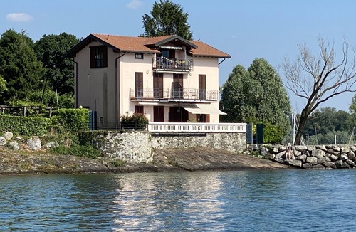 Sasso Moro Condo | Apartment am See mit Traumblick