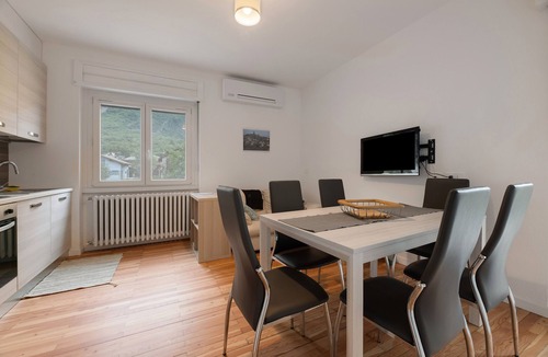 Prata Camportaccio Apartment | Apartment 'Appartamento' with Mountain View, Wi-Fi and Air Conditioning