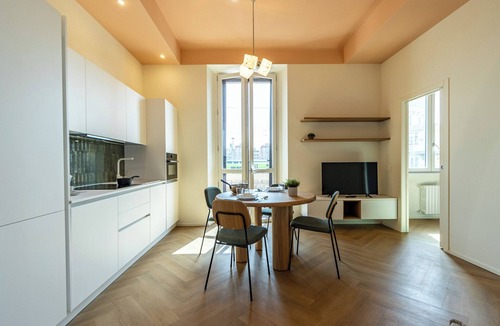 Cascina dei Pomi Apartment | Apartment 'Appartamento Martini' with Balcony, Wi-Fi and Air Conditioning