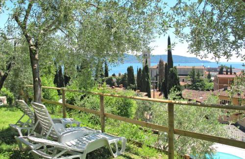 Toscolano Maderno Apartment | Apartment Borgo Alba Chiara-1 by Interhome