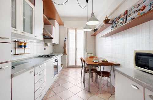 Burago di Molgora Apartment | Apartment 'Burago Flat' with Balcony, Wi-Fi and Air Conditioning